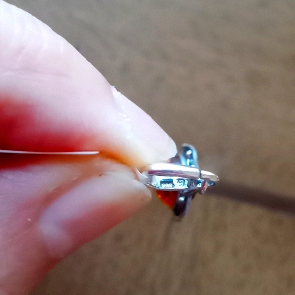 BALTIC COGNAC COLOR AMBER PENDENT - Picture 5 of 5